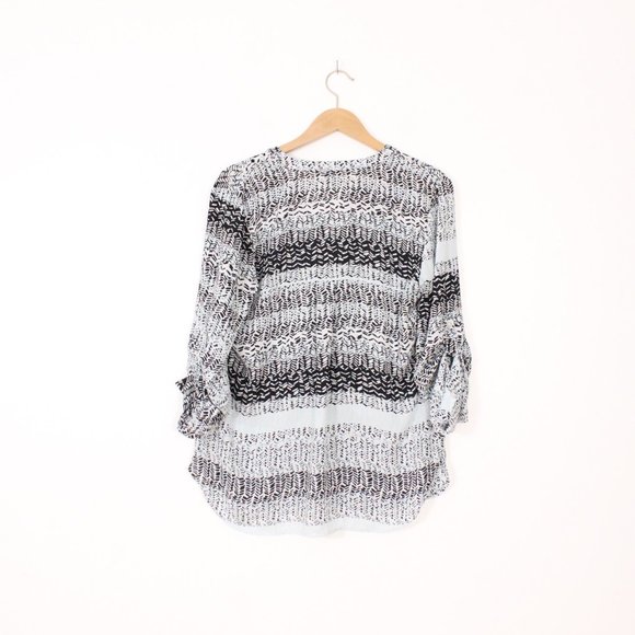 *Le Chateau Button Up Blue Printed Blouse - Picture 6 of 6